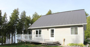 690 Perivale Road West - Cottage B